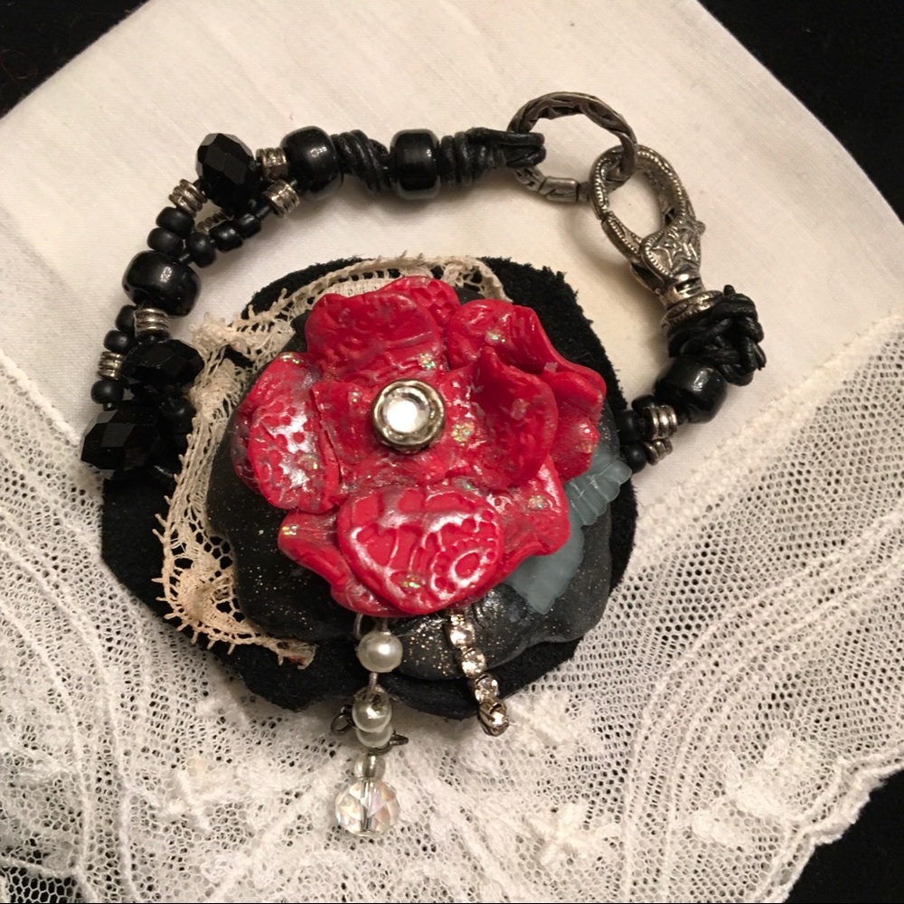 Red Clay Flower Bracelet, Vintage Lace, Onyx Beads
